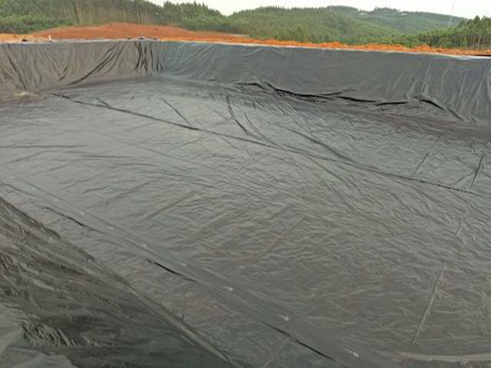 魚塘防滲膜一般用多厚的？