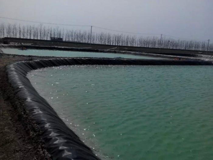 魚塘防滲膜黑膜什么價格？